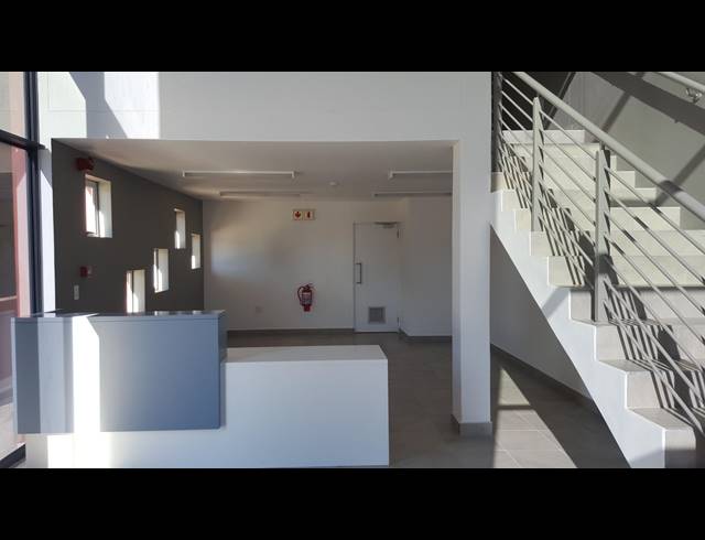 1,436M² WAREHOUSE TO LET IN BRACKENFELL CENTRAL